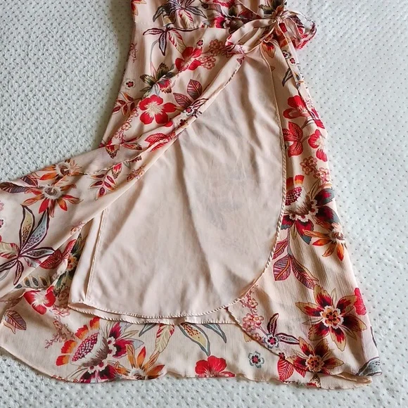 Sanctuary - Jolynn Wrap Midi Dress in Desert Floral Size 4 - Picture 6 of 14